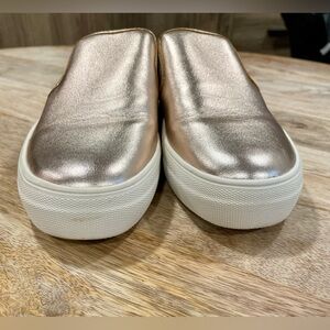 Steve Madden Golden Woman Shoes